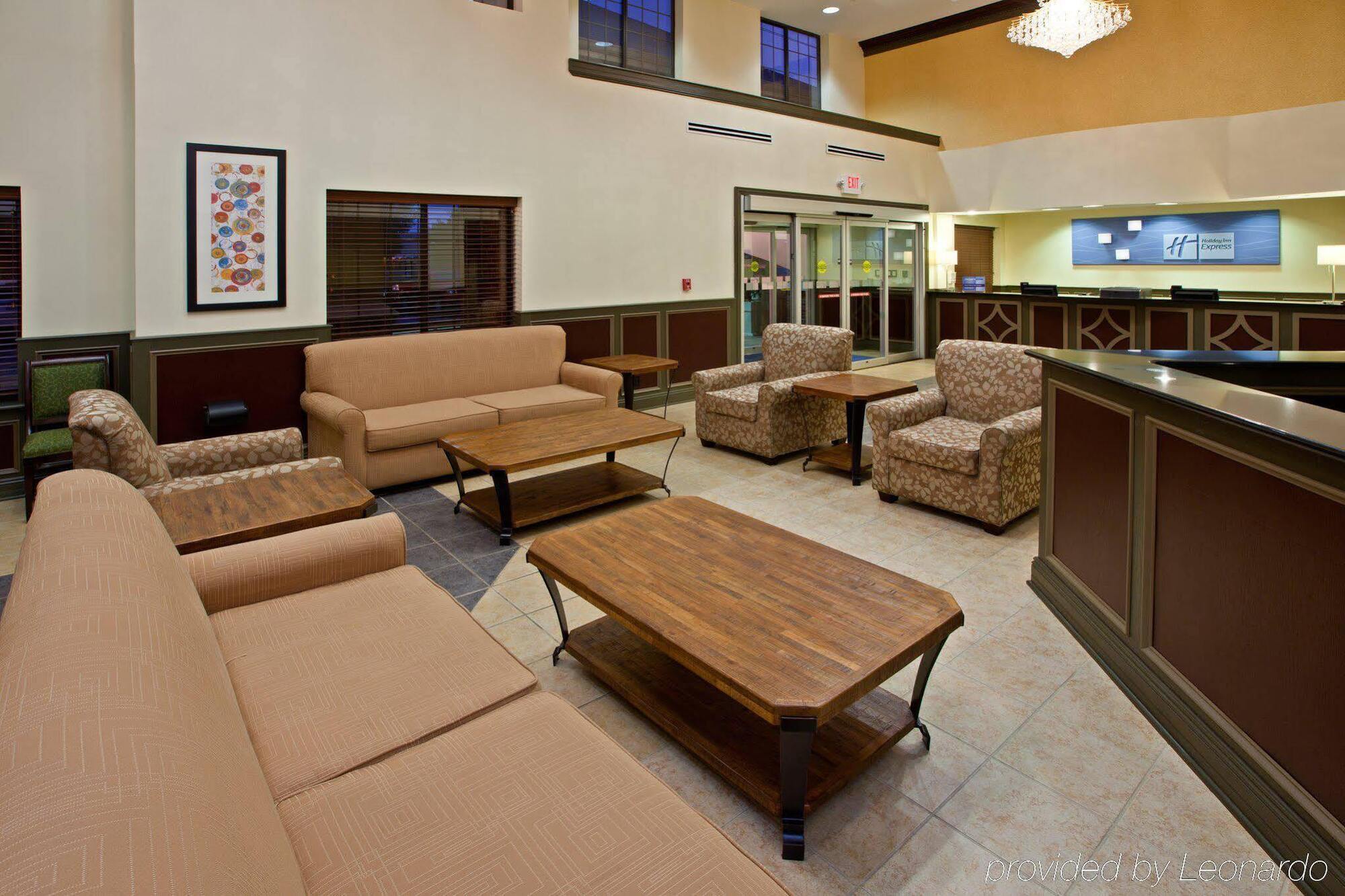 Holiday Inn Express & Suites Indianapolis - East By Ihg Exterior photo